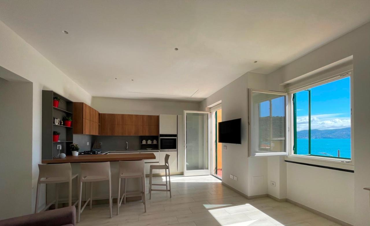 Casa Irene Terrazza Vista Mare E Garage Lägenhet Porto Venere Exteriör bild